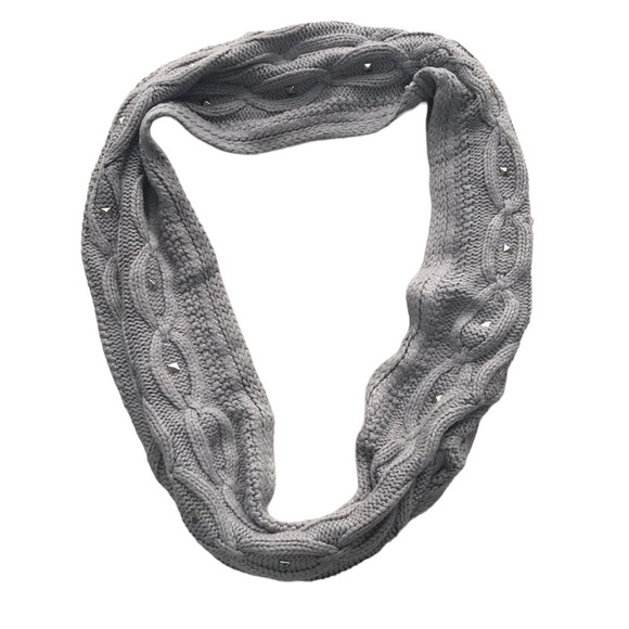 GRAY Saks Fifth Avenue cable knit studded infinity scarf - Picture 1 of 8